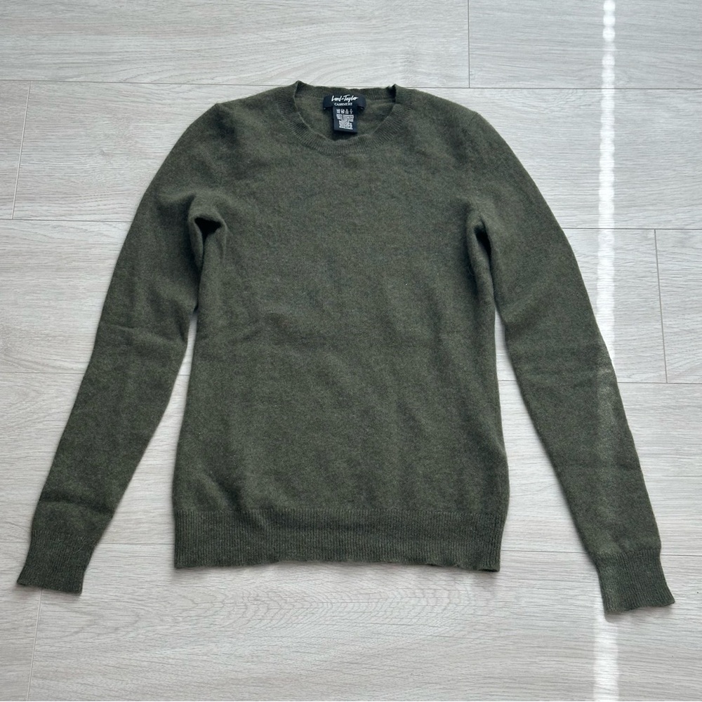 LORD & TAYLOR | Cashmere crewneck swewater